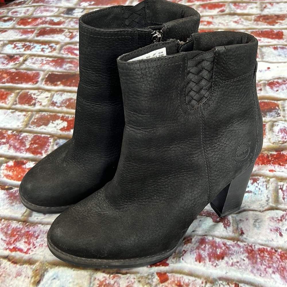 * Timberland black waterproof heeled ankle boots - Picture 3 of 7